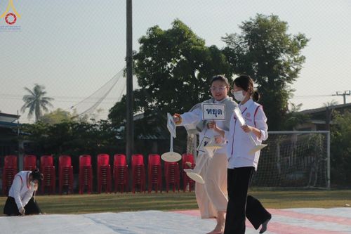 ภาพ No.205581:V.53 สารพัดV สารพัดดี ที่วัดโบสถ์บน ในโครงการธรรมยาตรา กตัญญูบูชา มหาปูชนียาจารย์ พระมงคลเทพมุนี(สด จนฺทสโร) พระผู้ปราบมาร อนุสรณ์สถาน 7 แห่ง ปีที่ 13 ระหว่างวันที่ 2-31 มกราคม พ.ศ. 2568