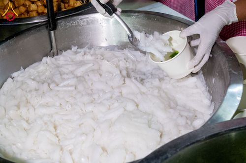 ภาพ No.289463:วันที่ 7 มกราคม พ.ศ. 2569 พิธีถวายภัตตาหารเป็นสังฆทาน แด่พระธรรมยาตรา ในโครงการธรรมยาตรา กตัญญูบูชา มหาปูชนียาจารย์ พระมงคลเทพมุนี(สด จนฺทสโร) พระผู้ปราบมาร อนุสรณ์สถาน 7 แห่ง ปีที่ 14 ณ อนุสรณ์สถานมหาวิหารพระมงคลเทพมุนี (โลตัสแลนด์) อ.สองพี่น้อง จ.สุพรร