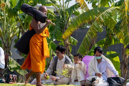ภาพ No.299403:วันที่ 18 มกราคม พ.ศ. 2569 พิธีต้อนรับพระธรรมยาตรา ณ อนุสรณ์สถานลำดับที่ 5 สถานที่เผยแผ่วิชชาธรรมกายครั้งแรก อนุสรณ์สถานบางปลา วัดบางปลา อำเภอบางเลน จังหวัดนครปฐม ในโครงการธรรมยาตรา กตัญญูบูชา มหาปูชนียาจารย์ พระมงคลเทพมุนี(สด จนฺทสโร) พระผู้ปราบมาร อนุส