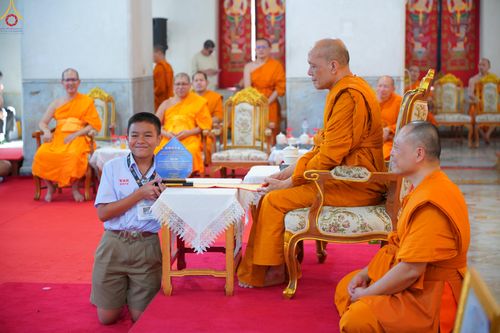 ภาพ No.289052:วันพุธที่ 17 ธันวาคม พ.ศ.2568 กิจกรรมเยาวชนไทยรวมใจทำความดี "เด็กดีมหานคร ต้นแบบด้านศีลธรรม" แข่งขันสอบตอบปัญหาศีลธรรมในพระพุทธศาสนา ครั้งที่ 7 และวันรวมพลังเด็กดี V-Star ประจำปี 2568 ณ วัดมหาธาตุยุวราชรังสฤษฎิ์ราชวรมหาวิหาร กรุงเทพมหานคร