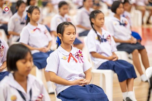 ภาพ No.348549:วันที่ 12 กันยายน พ.ศ. 2569 การอบรมเชิงปฏิบัติการจัดกิจกรรมทอดกฐินสัมฤทธิ์ พิธีมอบผ้าไตรประธานกฐินเด็กดี V-Star ประจำปีพุทธศักราช 2569 ณ สภาธรรมกายสากล วัดพระธรรมกาย