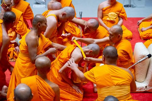 ภาพ No.229272:วันเสาร์ที่ 14 มิถุนายน พ.ศ. 2568 พิธีบรรพชา , พิธีถวายบาตร , พิธีอุปสมบท ในโครงการบรรพชาอุปสมบทหมู่ ผู้บริหารรุ่นที่ 15 และ อุดมศึกษา รุ่นที่ 52 ณ โบสถ์พระไตรปิฎก วัดพระธรรมกาย