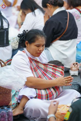 ภาพ No.126166:พิธีทำบุญเมืองนครราชสีมา ฉลอง 556 ปี ตักบาตรพระ 10,000 รูป ในวันเสาร์ที่ 2 มีนาคม พ.ศ.2567 ณ อนุสาวรีย์ท้าวสุรนารี จ.นครราชสีมา จัดโดย คณะสงฆ์จังหวัดนครราชสีมา ร่วมกับสำนักงานจังหวัดนครราชสีมา