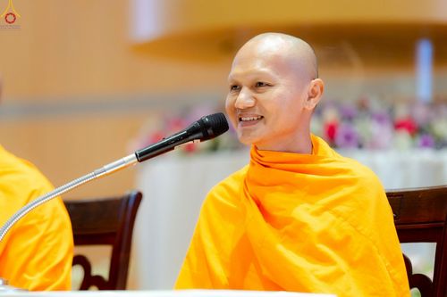 ภาพ No.242363:วันที่ ๒๙ - ๓๑ สิงหาคม พ.ศ. ๒๕๖๘ สัมมนารวมใจผู้นำบุญ บูชาธรรม ๘๑ ปี  หลวงพ่อธัมมชโย รุ่นที่ ๒ กฐินสามัคคีทั่วไทย ๓๐,๐๐๐ วัด โครงการอุปสมบทบูชาธรรมมหาปูชนียาจารย์  ๓,๐๐๐ รูป