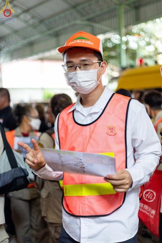 ภาพ No.117075:V.16 เป็นทีม การเตรียมงาน เก็บงาน การรับบุญของเจ้าหน้าที่หน่วยงานต่างๆ เพื่อโครงการธรรมยาตรา กตัญญูบูชามหาปูชนียาจารย์ พระมงคลเทพมุนี (สด จนฺทสโร) พระผู้ปราบมาร อนุสรณ์สถาน 7 แห่ง ปีที่ 12 ระหว่างวันที่ 2 - 31 มกราคม พ.ศ. 2567