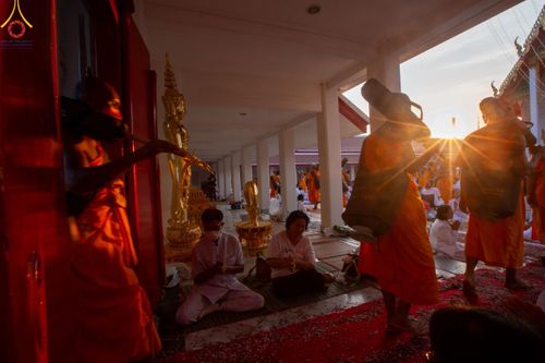ภาพ No.110639:พิธีต้อนรับพระธรรมยาตรา ในโครงการธรรมยาตรากตัญญูบูชา มหาปูชนียาจารย์ พระมงคลเทพมุนี(สด จนฺทสโร) พระผู้ปราบมาร อนุสรณ์สถาน 7 แห่ง ปีที่ 12 วันที่ 11 มกราคม พ.ศ. 2567 ณ อนุสรณ์สถานลำดับที่ 3 สถานที่เกิดใหม่ในเพศสมณะ วัดสองพี่น้อง จ.สุพรรณบุรี