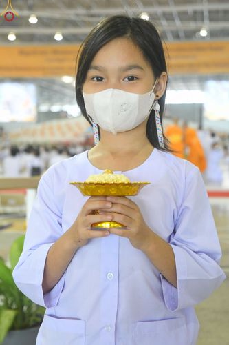 ภาพ No.77132:พิธีหล่อพระบรมพุทธเจ้า ในวันมาฆบูชา อาทิตย์ต้นเดือนที่ 6 มีนาคม พ.ศ. 2566 ณ วัดพระธรรมกาย จ.ปทุมธานี