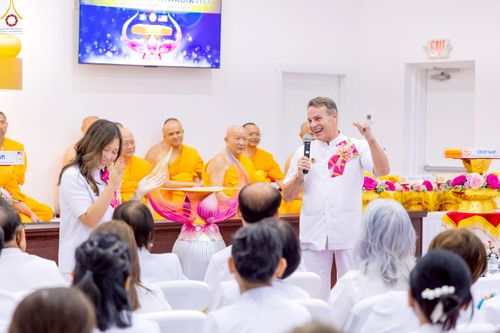 ภาพ No.234723:วันอาทิตย์ที่ 20 กรกฎาคม  พ.ศ.2568 พิธีทอดผ้าป่าภาคพื้นอเมริกา พิธีเจริญพระพุทธมนต์ ฉลองอาคารแก้วธรรมชัยรัตนอนันต์ วัดพระธรรมกายเทนเนสซี ประเทศสหรัฐอเมริกา