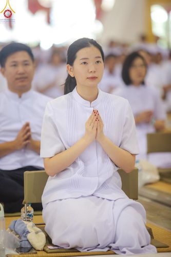 ภาพ No.151286:พิธีบูชาข้าวพระ ในวันอาทิตย์ต้นเดือน วันที่ 1 กันยายน พ.ศ. 2567 ณ สภาธรรมกายสากล วัดพระธรรมกาย