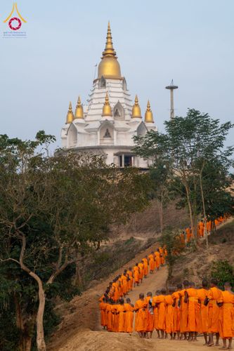 ภาพ No.131096:Photo Story ปฐมบรรพชาชาวพุทธมาร์มา Episode 4/5 วันที่ 13 กุมภาพันธ์พ.ศ. 2567 ณ วัดธัมจักร อรัญกุฏิ บังกลาเทศ