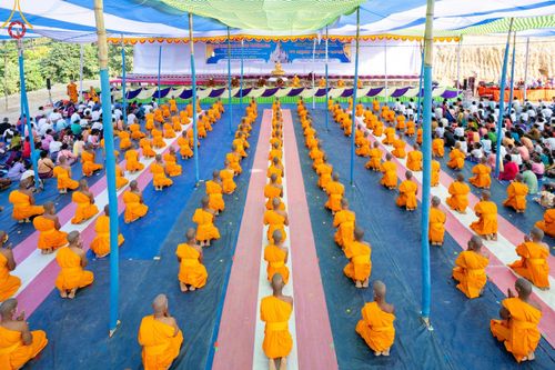 ภาพ No.130401:Photo Story ปฐมบรรพชาชาวพุทธมาร์มา Episode 3/5 วันที่ 9 กุมภาพันธ์ พ.ศ. 2567 ในโครงการบรรพชาสามเณร ครั้งแรกของชาวพุทธมาร์มา บังกลาเทศ ณ วัดธัมจักร อรัญกุฏิ เมืองรัมการ์ คาร์กาชารี บังกลาเทศ