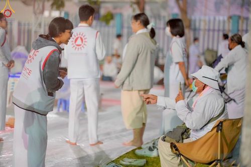 ภาพ No.205575:V.53 สารพัดV สารพัดดี ที่วัดโบสถ์บน ในโครงการธรรมยาตรา กตัญญูบูชา มหาปูชนียาจารย์ พระมงคลเทพมุนี(สด จนฺทสโร) พระผู้ปราบมาร อนุสรณ์สถาน 7 แห่ง ปีที่ 13 ระหว่างวันที่ 2-31 มกราคม พ.ศ. 2568