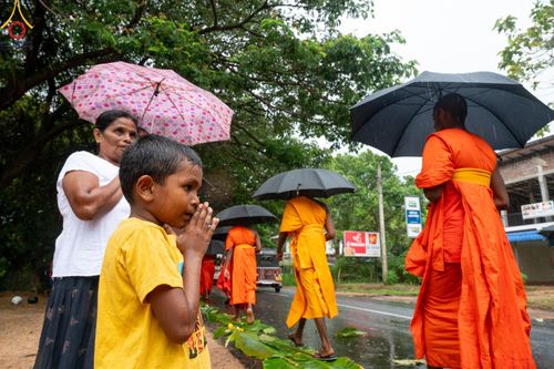 ภาพ No.139982:PhotoStory มหาศรัทธา ธรรมยาตราศรีลังกา EP.2 พิธีเปิดโครงการสยาม-ลังกา ธรรมยาตรา ฉลองเทศกาลวิสาขบูชาแห่งชาติ ศรีลังกา บูชาธรรม 80 ปีหลวงพ่อธัมมชโย เมื่อวันที่ 17 พฤษภาคม พ.ศ. 2567