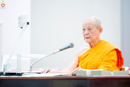 ภาพ No.242845:วันที่ 29-31 สิงหาคม พ.ศ. 2568 องค์กรภาคีเครือข่าย “บวร” (บ้าน-วัด-โรงเรียน-ราชการ) อ.คลองหลวง จัดบวชอุบาสิกาแก้ว ถวายพระราชกุศลแด่สมเด็จพระพันปีหลวง - กตัญญูบูชาแด่ผู้มีพระคุณ