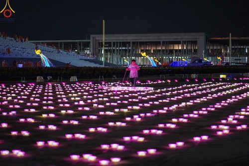 ภาพ No.150705:V.44 เพื่อพ่อ ภาพเตรียมงาน ปฎิบัติงาน ของเจ้าหน้าที่ อาสาสมัคร ทุกสถานะ เพื่อความสำเร็จ ในงานวันธรรมชัย วันอังคารที่ 27 สิงหาคม พ.ศ. 2567