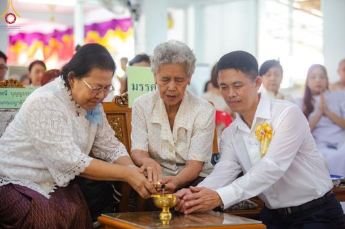 ภาพ No.162852:โครงการกฐินสามัคคีทั่วไทย 30,000 วัด บูชาธรรม 80 ปี หลวงพ่อธัมมชโย โดย คณะศิษยานุศิษย์วัดพระธรรมกาย ณ วัดโบสถ์บน จ.นนทบุรี วันที่ 19 ตุลาคม พ.ศ. 2567