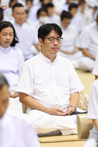 ภาพ No.136687:พิธีตักบาตร พิธีบูชาข้าวพระ ในวันอาทิตย์ต้นเดือนที่ 5 พฤษภาคม พ.ศ. 2567 ณ วัดพระธรรมกาย จ.ปทุมธานี