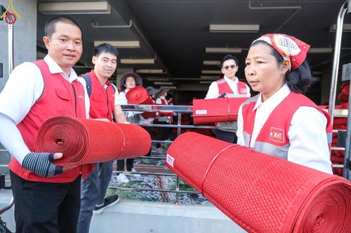 ภาพ No.191526:V.49 สารพัดV สารพัดดี ที่ธรรมยาตรา ในโครงการธรรมยาตรา กตัญญูบูชา มหาปูชนียาจารย์ พระมงคลเทพมุนี(สด จนฺทสโร) พระผู้ปราบมาร อนุสรณ์สถาน 7 แห่ง ปีที่ 13 ระหว่างวันที่ 2-31 มกราคม พ.ศ. 2568