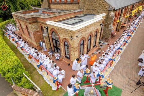 ภาพ No.142696:พิธีพัทธสีมา ประดิษฐานลูกนิมิตมหาสมบัติ สถาปนาอุโบสถวัดพระธรรมกายลอนดอน บูชาธรรม 80 ปี หลวงพ่อธัมมชโย วันเสาร์ที่ 22 มิถุนายน พ.ศ. 2567