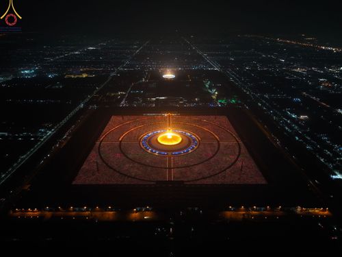 ภาพ No.77317:พิธีจุดมาฆประทีป ในวันมาฆบูชา อาทิตย์ต้นเดือนที่ 6 มีนาคม พ.ศ. 2566 ณ วัดพระธรรมกาย อ.คลองหลวง จ.ปทุมธานี