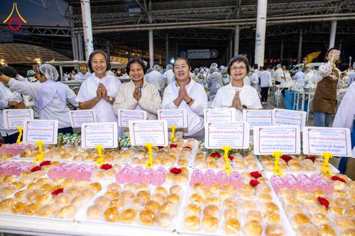 ภาพ No.305221:วันที่ 29 มกราคม พ.ศ. 2569 พิธีถวายภัตตาหารเป็นสังฆทาน แด่พระธรรมยาตรา ณ วัดพระธรรมกาย  จังหวัดปทุมธานี ในโครงการธรรมยาตรา กตัญญูบูชา มหาปูชนียาจารย์ พระมงคลเทพมุนี(สด จนฺทสโร) พระผู้ปราบมาร อนุสรณ์สถาน 7 แห่ง ปีที่ 14