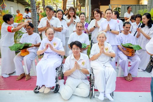 ภาพ No.319777:วันอาทิตย์ที่ 5 เมษายน พ.ศ.2569 พิธีตัดปอยผม และปลงผมนาคธรรมทายาท โครงการบรรพชาและอุปสมบทหมู่ รุ่นบูชาธรรม 82 ปี หลวงพ่อธัมมชโย