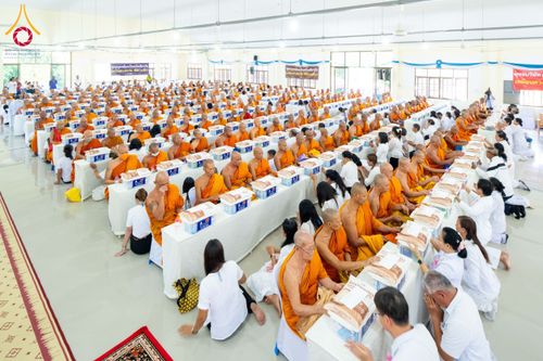 ภาพ No.208589:พิธีถวายสังฆทานแด่คณะสงฆ์ 323 วัด ปีที่ 21 ครั้งที่ 174 พิธีมอบกองทุนหนุนแรงใจช่วยครูใต้ ปีที่ 18 ครั้งที่ 138 และพิธีทำบุญอุทิศส่วนกุศลให้ผู้วายชนม์ ณ วัดบุณณาราม(วัดโคกงู) จ.นราธิวาส วันเสาร์ที่ 15 กุมภาพันธ์ พ.ศ.2568