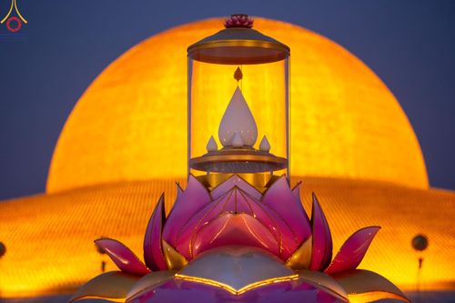 ภาพ No.120446:พิธีต้อนรับพระธรรมยาตรา ในโครงการธรรมยาตรา กตัญญูบูชา มหาปูชนียาจารย์ พระมงคลเทพมุนี(สด จนฺทสโร) พระผู้ปราบมาร อนุสรณ์สถาน 7 แห่ง ปีที่ 12 วันที่ 28 มกราคม พ.ศ. 2567 ณ วัดพระธรรมกาย จ.ปทุมธานี (ชุดที่ 2)