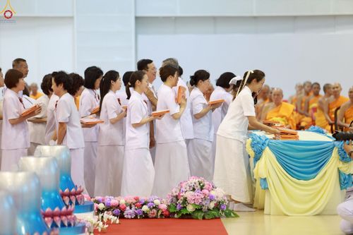 ภาพ No.251691:วันที่ 10 ตุลาคม พ.ศ. 2568 พิธีทอดผ้าป่าสมทบกฐินวัดพระธรรมกาย และสมทบกฐิน 30,000 กว่าวัดทั่วประเทศ ครั้งที่ 3 ณ สภาธรรมกายสากล วัดพระธรรมกาย