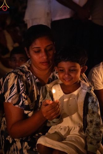 ภาพ No.141180:PhotoStory มหาศรัทธา ธรรมยาตราศรีลังกา EP.6 พิธีจุดวิสาขประทีป 6 วัด ถวายเป็น พุทธบูชา  โครงการสยาม-ลังกา ธรรมยาตรา  ฉลองเทศกาลวิสาขบูชาแห่งชาติ ศรีลังกา  บูชาธรรม 80 ปี หลวงพ่อธัมมชโย วันที่ 16 พฤษภาคม พ.ศ. 2567