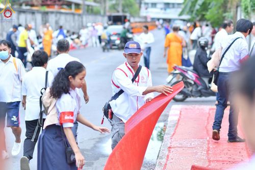 ภาพ No.128770:V.33 รวมพลังเพื่อบางกล่ำ การเตรียมงานของเจ้าหน้าที่หน่วยงานต่างๆ เพื่องานธรรมยาตราอัญเชิญพระบรมสารีริกธาตุ ประดิษฐาน ณ มหารัตนเจดีย์สิริปทุมสวรรค์ (เจดีย์อริยพุทธะ 5 พระองค์) ศูนย์ปฏิบัติธรรมภาคใต้ อ.บางกล่ำ จ.สงขลา ระหว่างวันที่ 9-10 มีนาคม พ.ศ. 2567