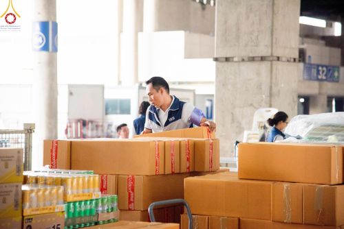 ภาพ No.59485:การอบรมอาสาสมัคร  เตรียมงานและจัดถวายภัตตาหาร แด่พระสังฆาธิการ 10,000 กว่าวัดทั่วประเทศ ในวันที่ 21-22 เมษายน พ.ศ.2567 เพื่องานวันคุ้มครองโลก จัดโดย ชมรมพุทธศาสตร์สากลฯ