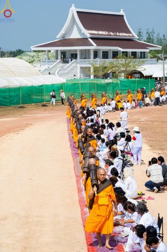 ภาพ No.129136:พระธรรมยาตราเดินธรรมยาตรา ณ ชุมชนรอบศูนย์ปฏิบัติธรรมภาคใต้ อ.บางกล่ำ จ.สงขลา วันที่ 10 มีนาคม พ.ศ. 2567