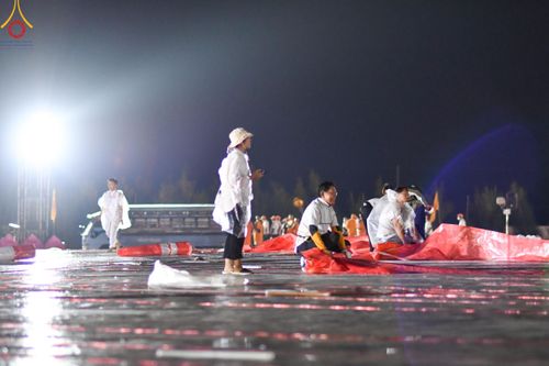 ภาพ No.119520:V.18 ทันทีม การเตรียมงาน เก็บงาน การรับบุญของเจ้าหน้าที่หน่วยงานต่างๆ เพื่อโครงการธรรมยาตรา กตัญญูบูชามหาปูชนียาจารย์ พระมงคลเทพมุนี (สด จนฺทสโร) พระผู้ปราบมาร อนุสรณ์สถาน 7 แห่ง ปีที่ 12 ระหว่างวันที่ 2 - 31 มกราคม พ.ศ.2567