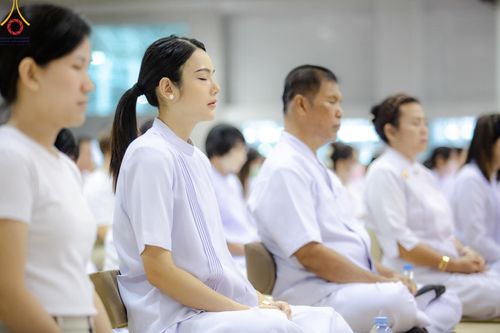 ภาพ No.136697:พิธีตักบาตร พิธีบูชาข้าวพระ ในวันอาทิตย์ต้นเดือนที่ 5 พฤษภาคม พ.ศ. 2567 ณ วัดพระธรรมกาย จ.ปทุมธานี