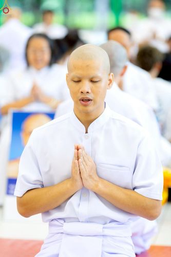 ภาพ No.228992:วันเสาร์ที่ 14 มิถุนายน พ.ศ. 2568 พิธีเวียนประทักษิณ , พิธีขอขมารับผ้าไตร ในโครงการบรรพชาอุปสมบทหมู่ ผู้บริหารรุ่นที่ 15 และ อุดมศึกษา รุ่นที่ 52 ณ โบสถ์พระไตรปิฎก วัดพระธรรมกาย