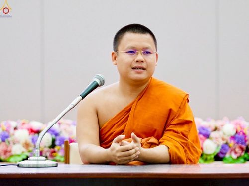 ภาพ No.242855:วันที่ 29-31 สิงหาคม พ.ศ. 2568 องค์กรภาคีเครือข่าย “บวร” (บ้าน-วัด-โรงเรียน-ราชการ) อ.คลองหลวง จัดบวชอุบาสิกาแก้ว ถวายพระราชกุศลแด่สมเด็จพระพันปีหลวง - กตัญญูบูชาแด่ผู้มีพระคุณ