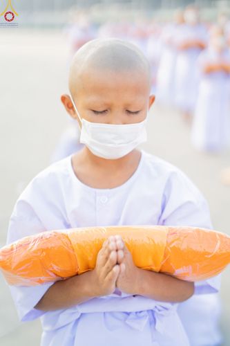 ภาพ No.79757:พิธีเวียนประทักษิณ ณ พระมหาธรรมกายเจดีย์ และพิธีวันทาเจดีย์ ในโครงการบรรพชาสามเณรฟื้นฟูพระพุทธศาสนาทั่วไทย วันเสาร์ที่ 8 เมษายน พ.ศ.2566