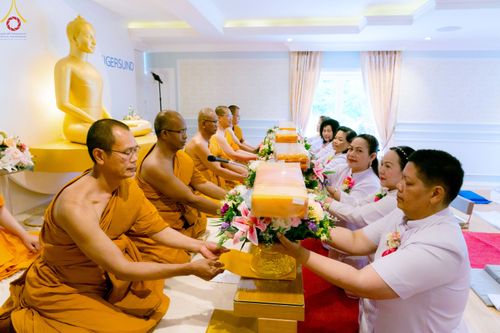 ภาพ No.85593:พิธีทอดผ้าป่าฉลองวัดพระธรรมกายเอกเกอร์ซุน  ในโอกาสสถาปนาครบรอบ 7 ปี  วันอาทิตย์ที่ 30 กรกฎาคม พ.ศ.2566 ณ วัดพระธรรมกายเอกเกอร์ซุน ประเทศนอร์เวย์