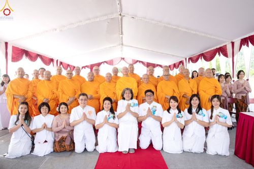 ภาพ No.82161:พิธีกลั่นแผ่นดินเพื่อสร้าง BOROBUDUR INNER PEACE SANCTURY ในวันเสาร์ที่ 3 มิ.ย. พ.ศ.2566 ณ ประเทศอินโดนีเซีย