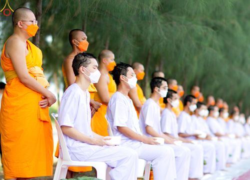 ภาพ No.82586:พิธีตัดปอยผมและปลงผมนาคธรรมทายาท ในโครงการอุปสมบทหมู่ธรรมทายาทพุทธศาสตร์สากล รุ่นที่ 7 (ภาคฤดูฝน) วันอาทิตย์ที่ 11 มิถุนายน พ.ศ. 2566 ณ  วัดพระธรรมกาย