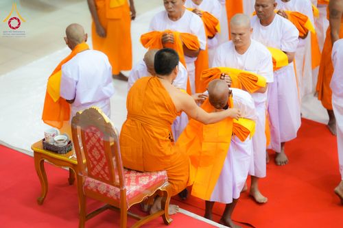 ภาพ No.281254:วันที่ 4 ธันวาคม พ.ศ. 2568 พิธีบรรพชาสามเณร ในโครงการบวชบูชาธรรมมหาปูชนียาจารย์  ณ วัดกลางพระอารามหลวง จังหวัดบุรีรัมย์