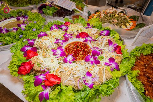 ภาพ No.303636:วันที่ 27 มกราคม พ.ศ. 2569 พิธีถวายภัตตาหารเป็นสังฆทาน แด่พระธรรมยาตรา ณ วัดพระธรรมกาย  จังหวัดปทุมธานี ในโครงการธรรมยาตรา กตัญญูบูชา มหาปูชนียาจารย์ พระมงคลเทพมุนี(สด จนฺทสโร) พระผู้ปราบมาร อนุสรณ์สถาน 7 แห่ง ปีที่ 14