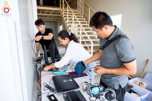 ภาพ No.230116:วันเสาร์ที่ 28 มิถุนายน พ.ศ. 2568 พิธีถวายสังฆทาน 323 วัด 4 จังหวัดชายแดนใต้ ปีที่ 21 ครั้งที่ 178 พิธีมอบกองทุนหนุนแรงใจช่วยครูใต้ ปีที่ 18 ครั้งที่ 142 ณ ศูนย์อบรมเยาวชนจังหวัดปัตตานี