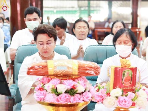 ภาพ No.164949:พิธีทอดกฐิน ณ วัดสัปรสเทศ อ.ศรีประจันต์ จ.สุพรรณบุรี  ในโครงการกฐินสามัคคีทั่วไทย 30,000 วัด บูชาธรรม 80 ปี หลวงพ่อธัมมชโย โดยคณะศิษยานุศิษย์วัดพระธรรมกาย วันที่ 20 ตุลาคม พ.ศ. 2567