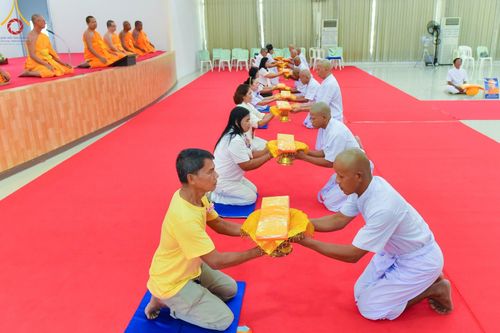 ภาพ No.102094:พิธีบรรพชาและอุปสมบทหมู่ธรรมทายาท ในโครงการอุปสมบทหมู่ รุ่นบูชาธรรมมหาปูชนียาจารย์ ณ ศูนย์ปฏิบัติธรรมและศูนย์อบรมเยาวชนเพชรบุรี อ.ท่ายาง จ.เพชรบุรี วันเสาร์ที่ 9 ธันวาคม พ.ศ. 2566
