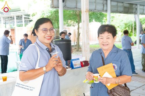 ภาพ No.259662:วันที่ 24 ตุลาคม พ.ศ. 2568 รพ.สต.คลองหนึ่ง อ.คลองหลวง สังกัด อบจ.ปทุมธานี จัดประชุมและมอบครุภัณฑ์ทางการแพทย์ เสริมพลัง อสม. ขับเคลื่อนสุขภาพชุมชนอย่างยั่งยืน ณ วัดพระธรรมกาย