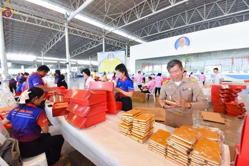 ภาพ No.211986:วันจันทร์ที่ 17 มีนาคม พ.ศ. 2568 บุญบรรจุกล่องไทยธรรม เพื่อถวายแด่พระสังฆาธิการ 40,000 กว่าวัดทั่วไทย ในวันคุ้มครองโลก 22 เมษายน พ.ศ. 2568 ณ บ้านแก้วเรือนทองคุณยายฯ วัดพระธรรมกาย