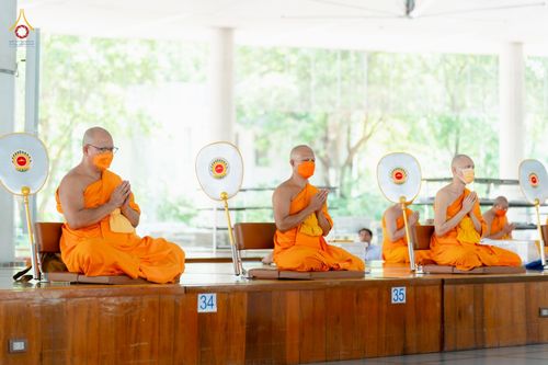 ภาพ No.81057:พิธีบุพเปตพลี ครั้งที่ 135 ร่วมอุทิศบุญแด่หมู่ญาติที่ล่วงลับไปแล้ว และสืบทอดอายุพระพุทธศาสนา วันศุกร์ที่ 19 พฤษภาคม พ.ศ. 2566 (วันพระ แรม 15 ค่ำ เดือน 6) ณ หอฉันคุณยายอาจารย์ วัดพระธรรมกาย