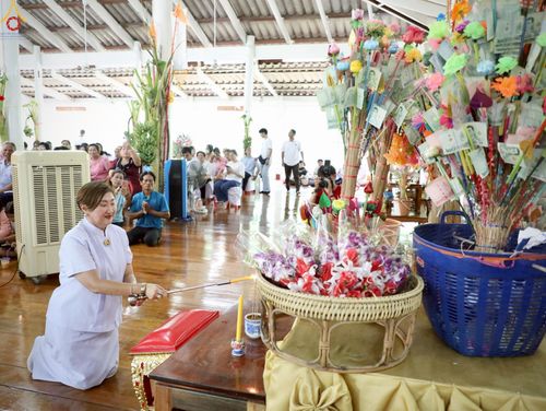 ภาพ No.254580:วันที่ 12 ตุลาคม พ.ศ. 2568 พิธีทอดกฐินสามัคคีทั่วไทย 30,000 วัด โดยคณะศิษยานุศิษย์ บูชาธรรม 81 ปี หลวงพ่อธัมมชโย ณ วัดป่าพระเจ้า อ.ศรีประจันต์ จ.สุพรรณบุรี